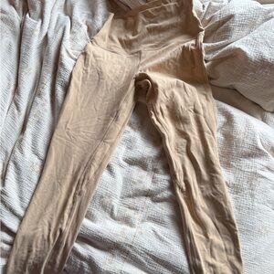 Lululemon Align leggings - Tan High-Waisted Leggings